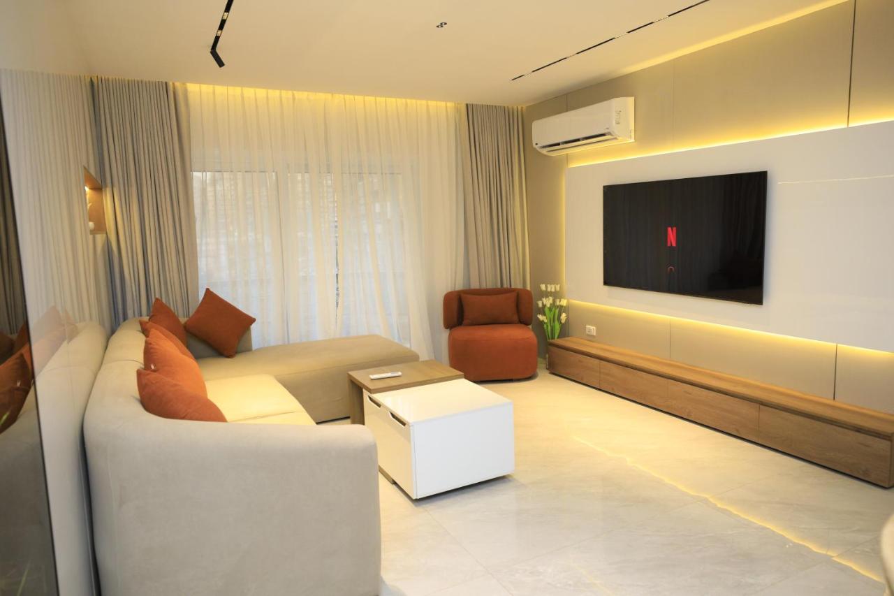 Luxury 2 Bedroom Stay , Mohandessin - Bed and Breakfast Caïro