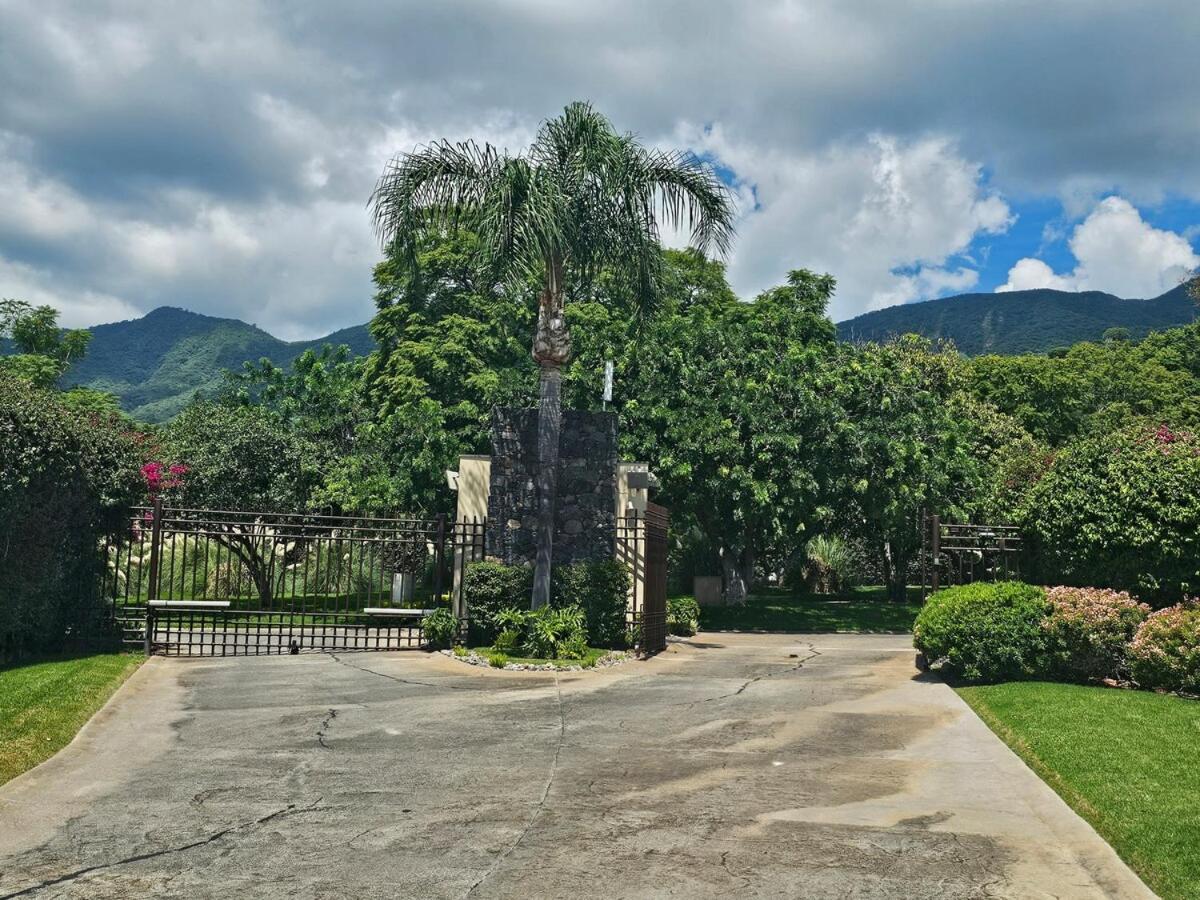 Exclusiva casa con alberca climatizada - B&B Chapala