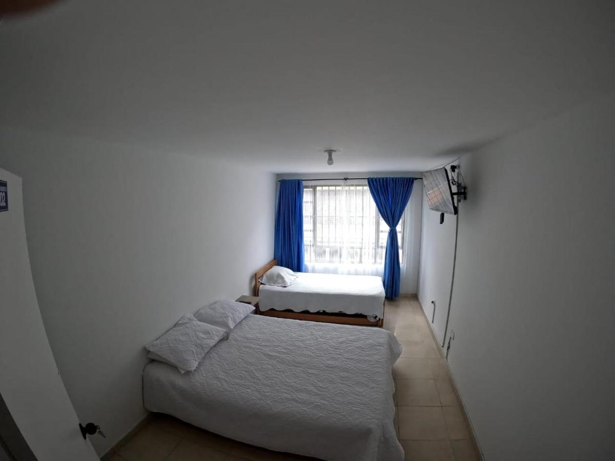 Habitación Familiar con baño privado