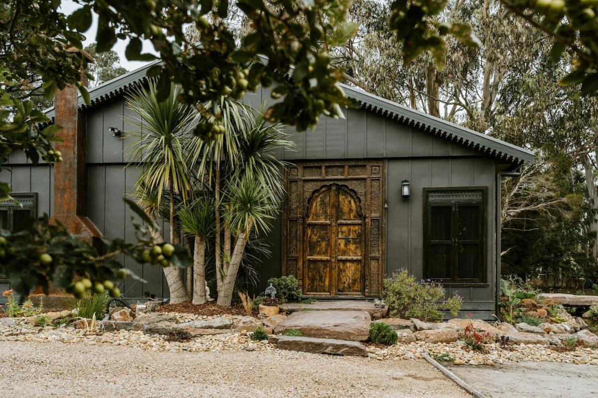 The Temple - Country Farm Retreat - B&B