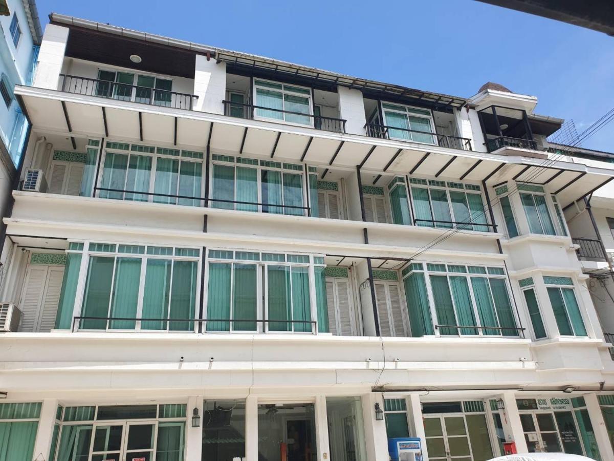 Skutan Inn Sutthisan Nexus Opal - B&B Bangkok
