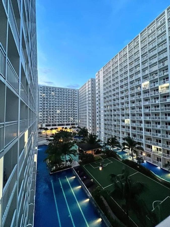 Shore 2 Tower 3 Modern Loft Near Mall of Asia - B&B