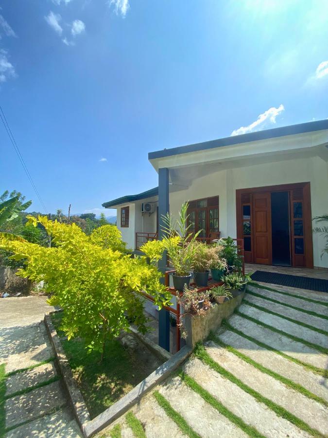 Kandy Mount Breeze - Ferienwohnung Sirimalwatta