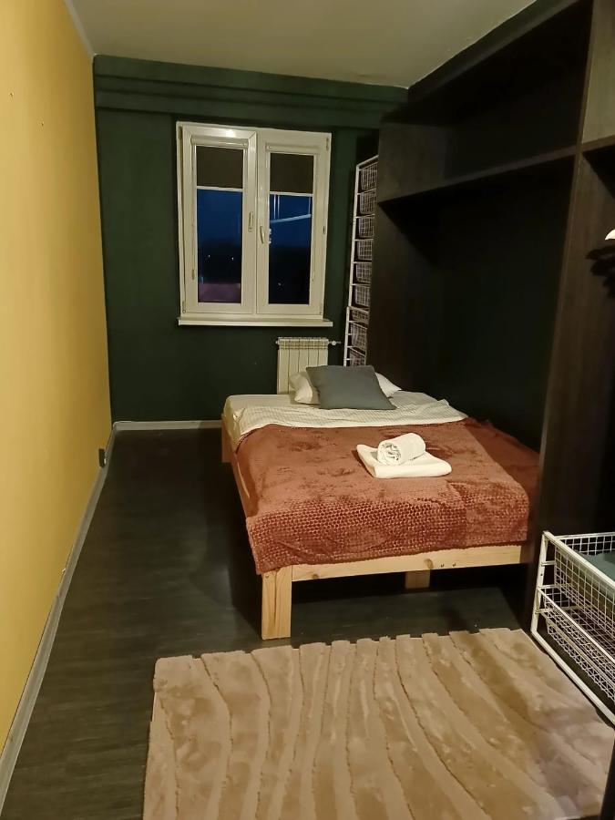 Tabago Studio 23 Zduńska Wola, Piłkarska 3 - B&B