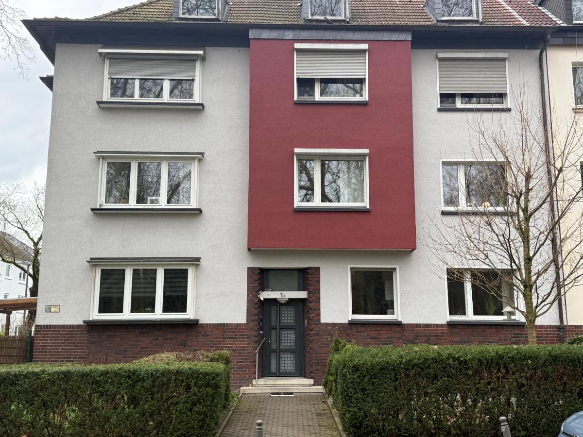50qm Dachgeschoss Wohnung zentral in Bochum Ehrenfeld - B&B