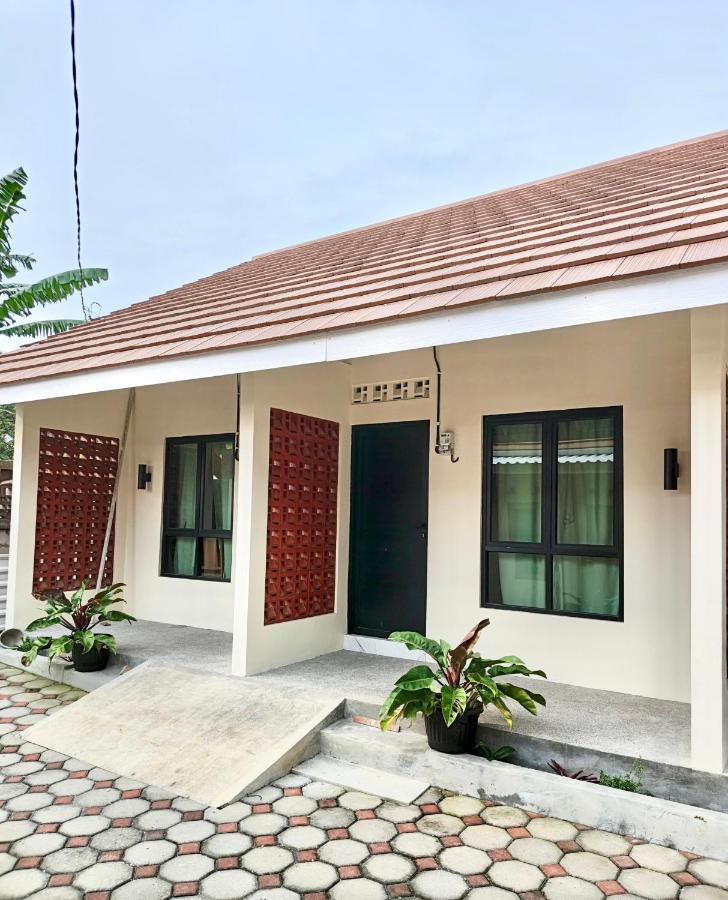 Anethos Living Tambakrejo Family Stay - B&B