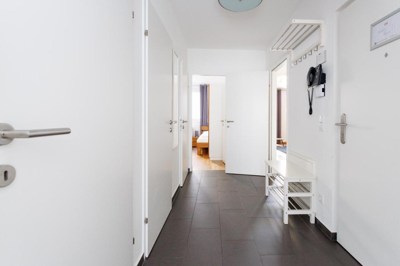 Spacious Group Apartment with Balcony - Ferienwohnung Wien