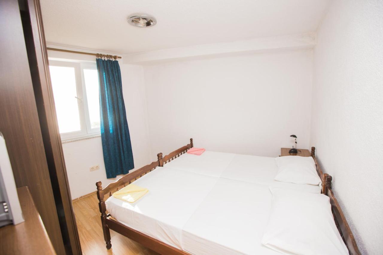 Apartments Arjan2 - B&B Omiš