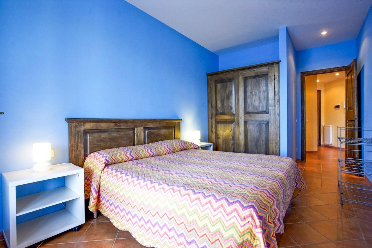 Apartment mit Balkon