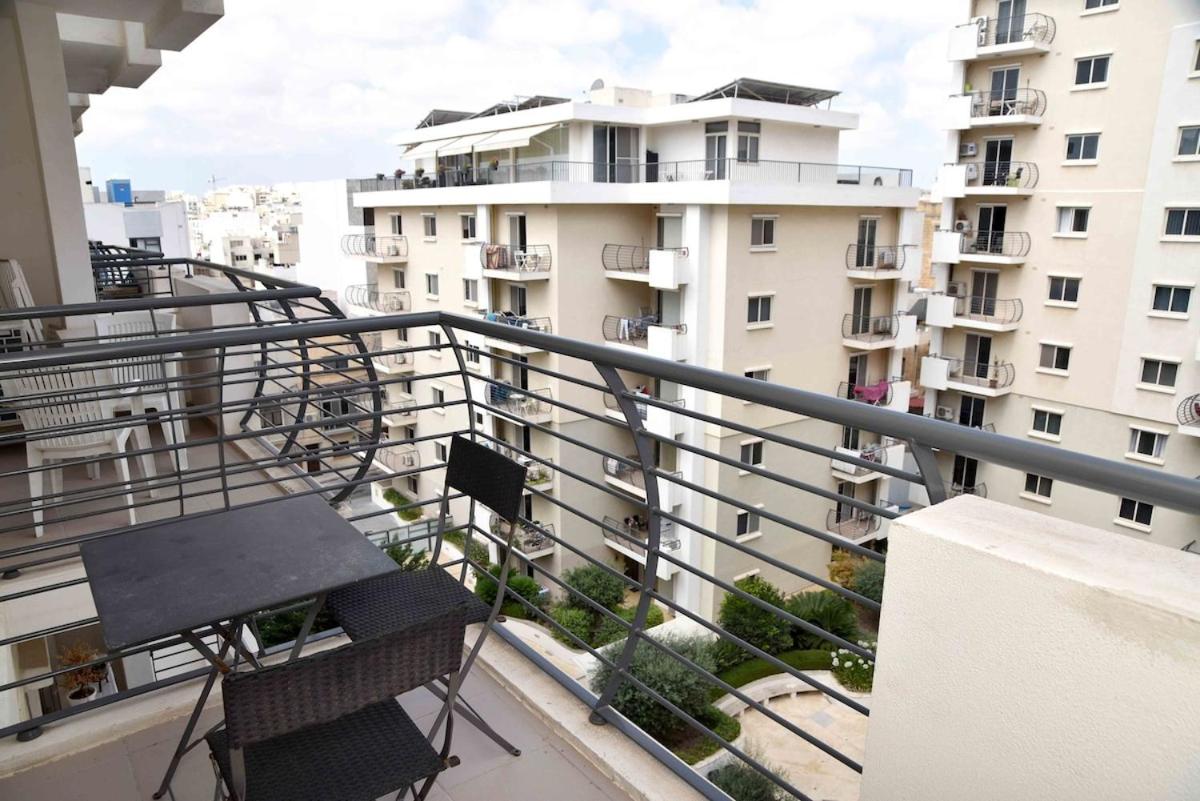 Charming & Cosy 1BR, 5mins walk to Sliema Ferries - Ferienwohnung Gzira