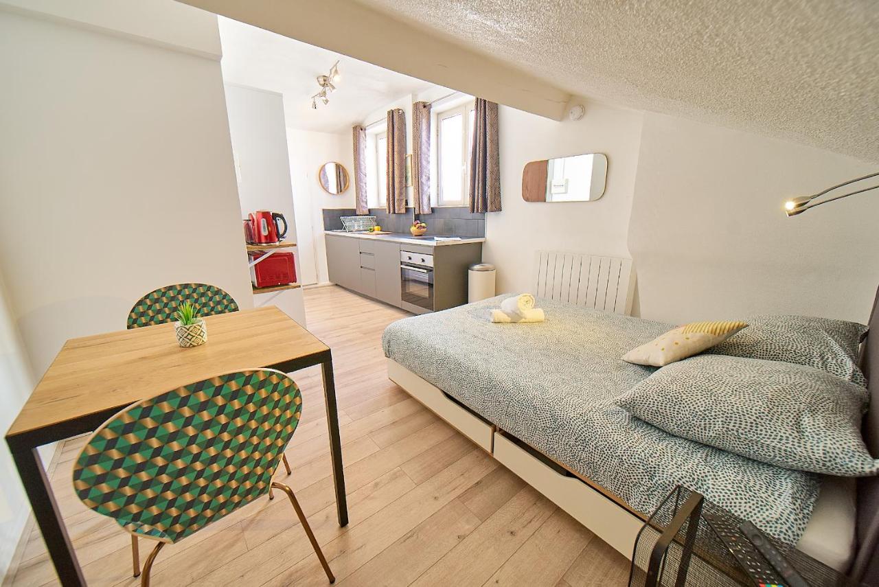 Salengro, Cosy Studio - Gauche - Chambres d’hôtes Villeurbanne
