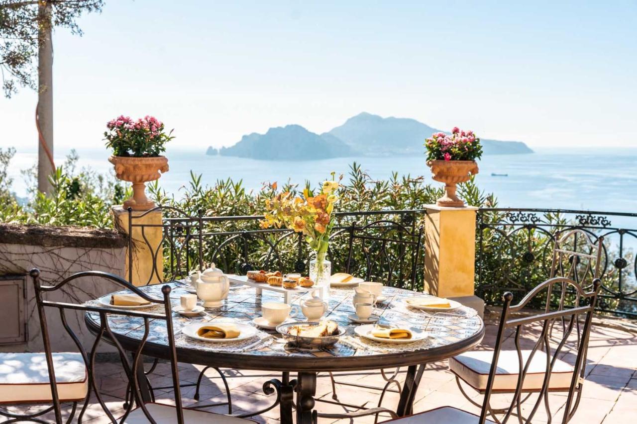 Villa Murat Historic Residence with Heated Pool and Còncierge by Feeling Italy - B&B Massa Lubrense