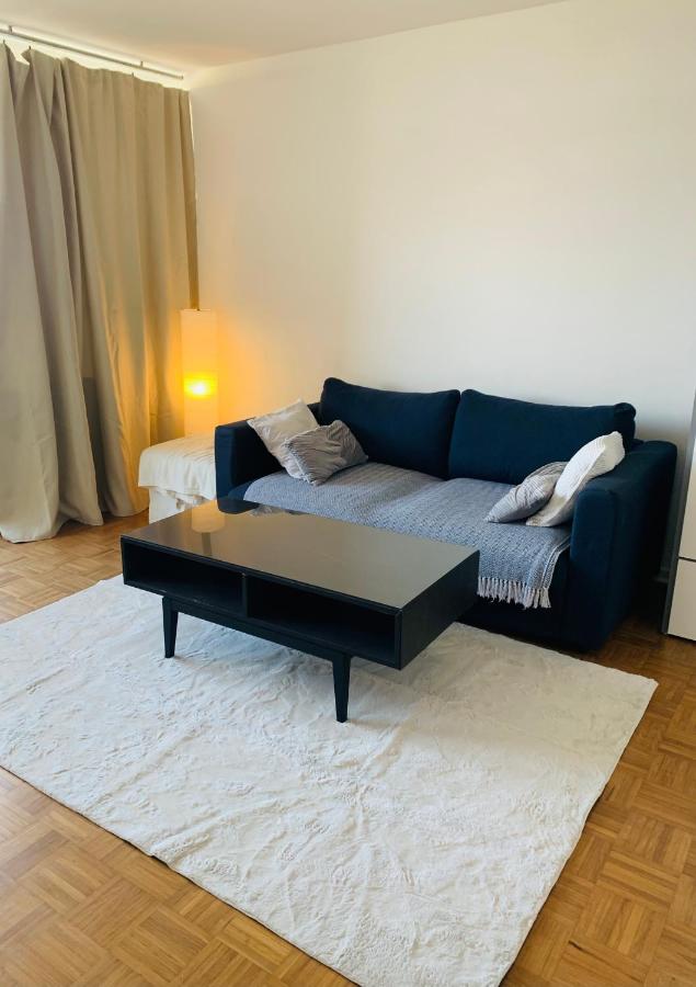 Business Messe Apartment & Wellness Spa - Chambres d’hôtes Düsseldorf