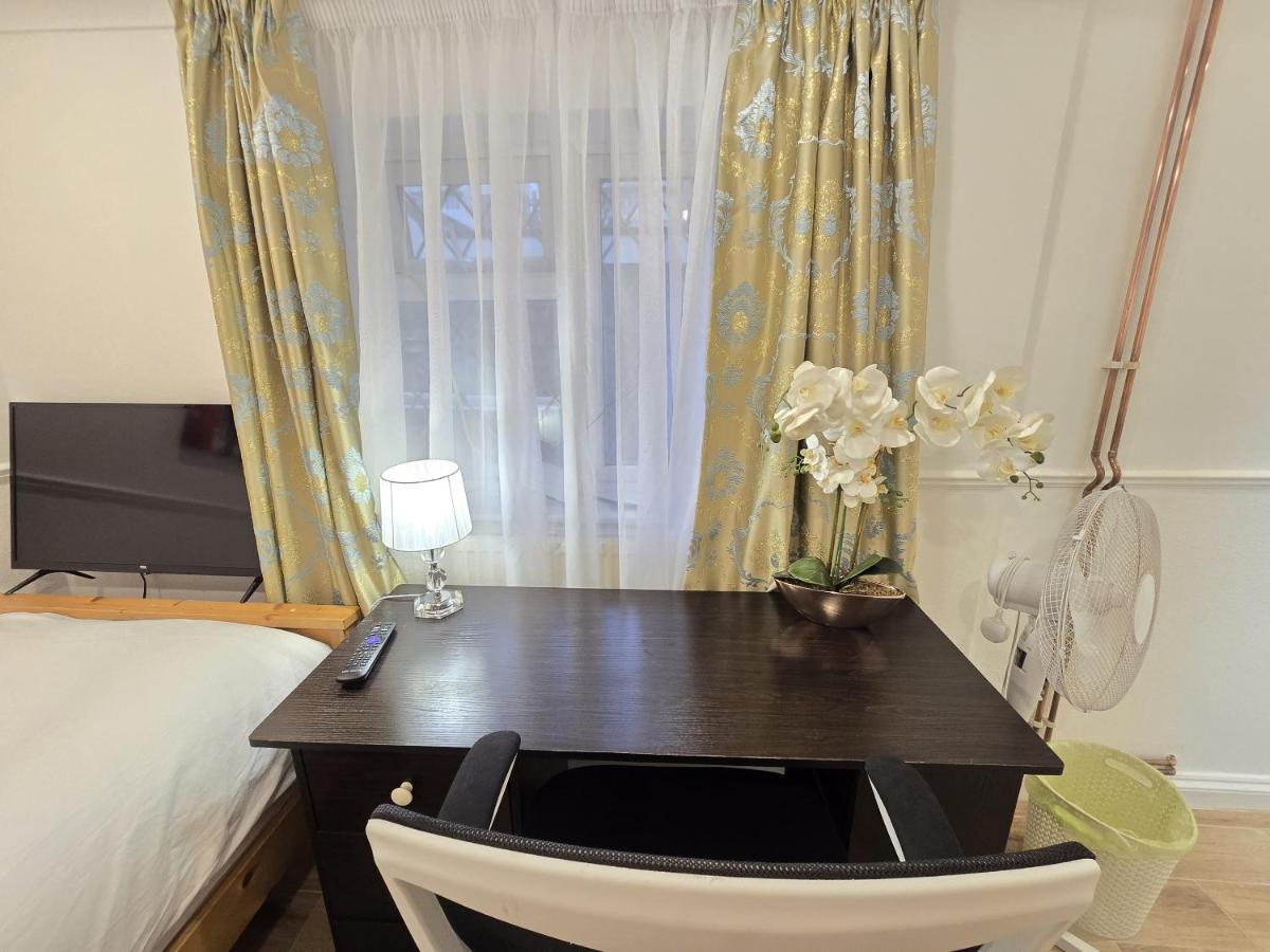 Single Room with Private Bathroom