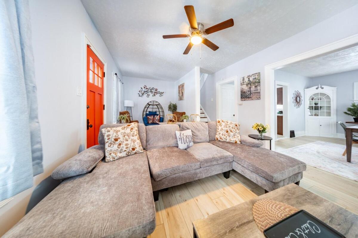 Cleveland Heights Hideaway 3 BR 1 Bath - Ferienwohnung