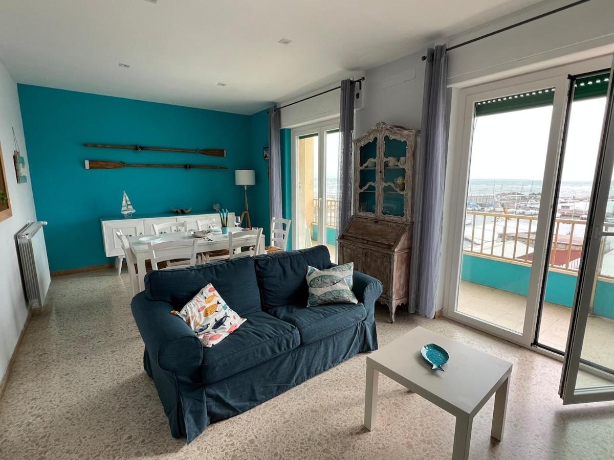 Appartamento con 3 Camere da Letto e Vista Mare