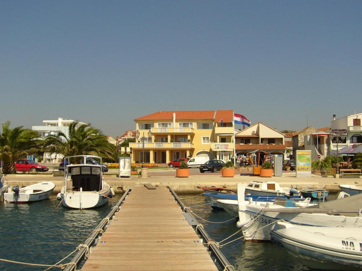 One-Bedroom Apartment with Sea View