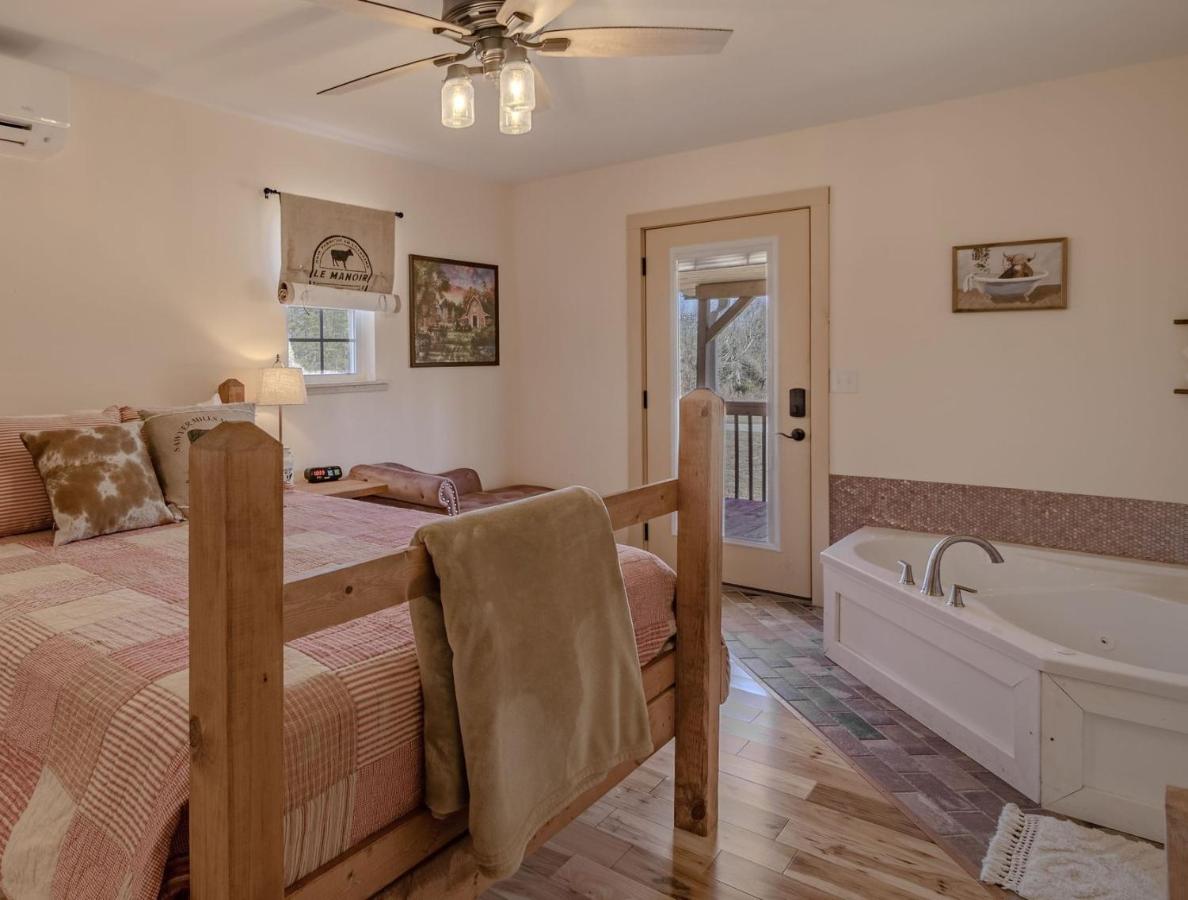 Double Room with Spa Bath