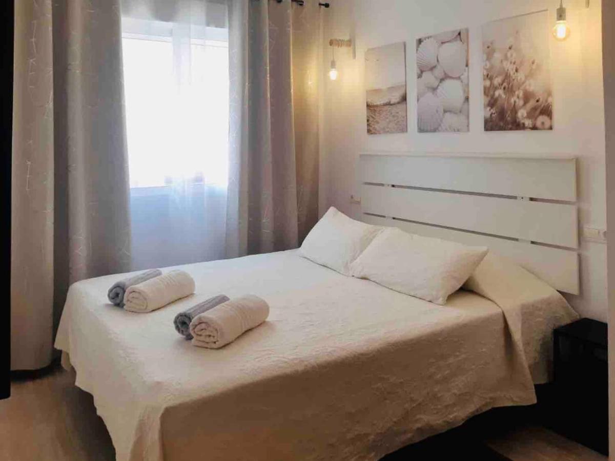 Tolle Wohnung mit 2 Schlafzimmern, Balkon und Pool - B&B Torrevieja