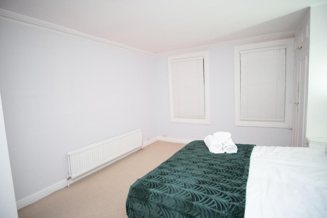 Buckingham Palace 4BR 3BA House - B&B Londra
