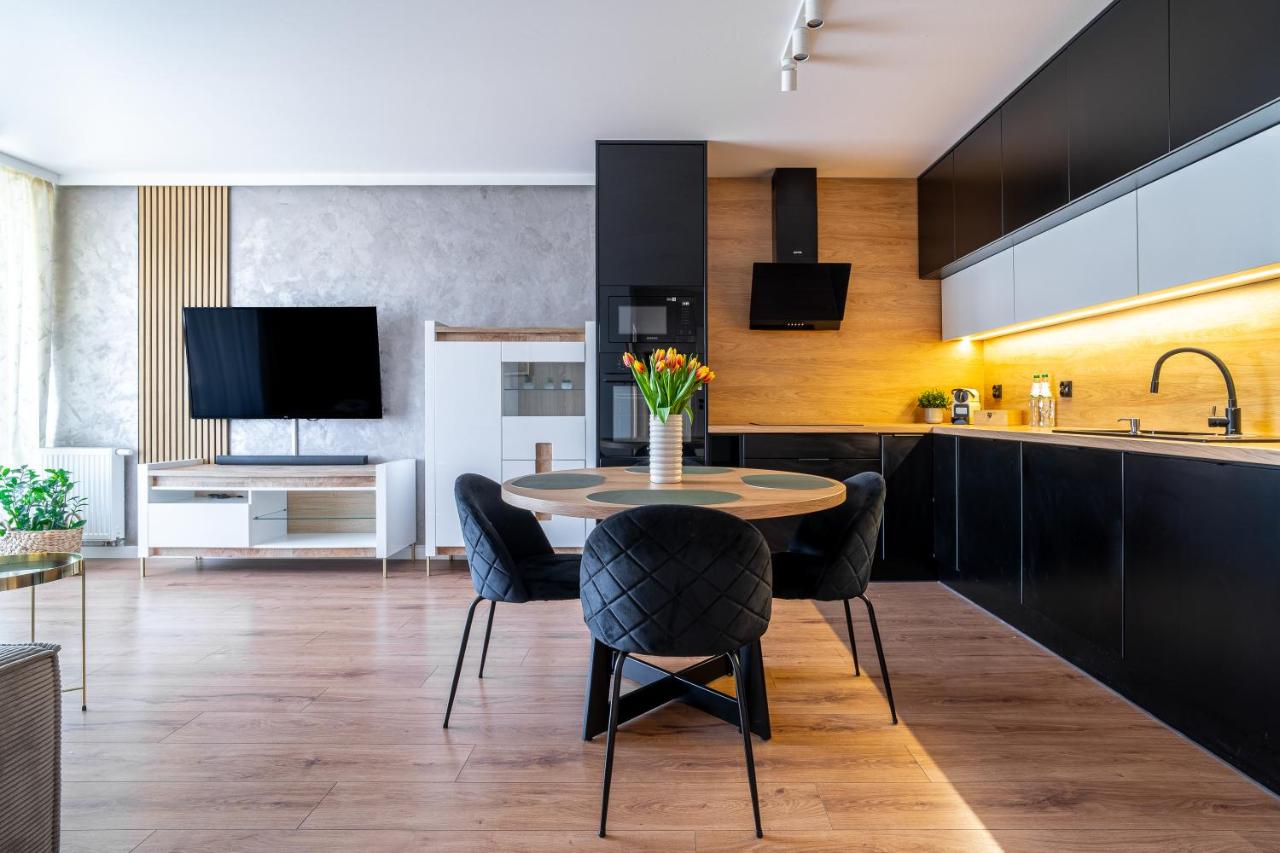 Przystań nad morzem 36 by MYPART in your apartment - Chambres d'hôtes Gdańsk