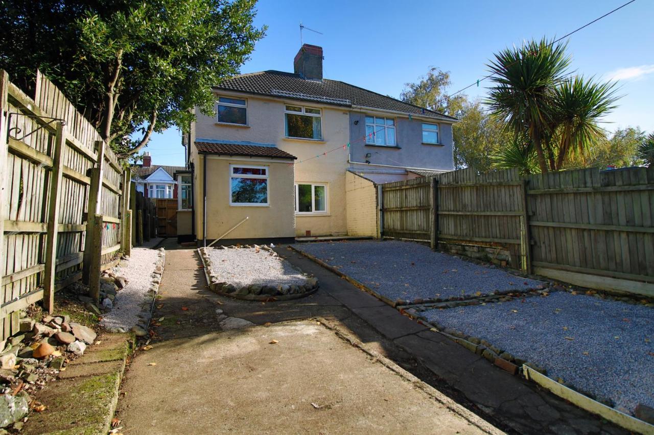 Bellevue by Tŷ SA - Modern 3 bed in Newport - B&B