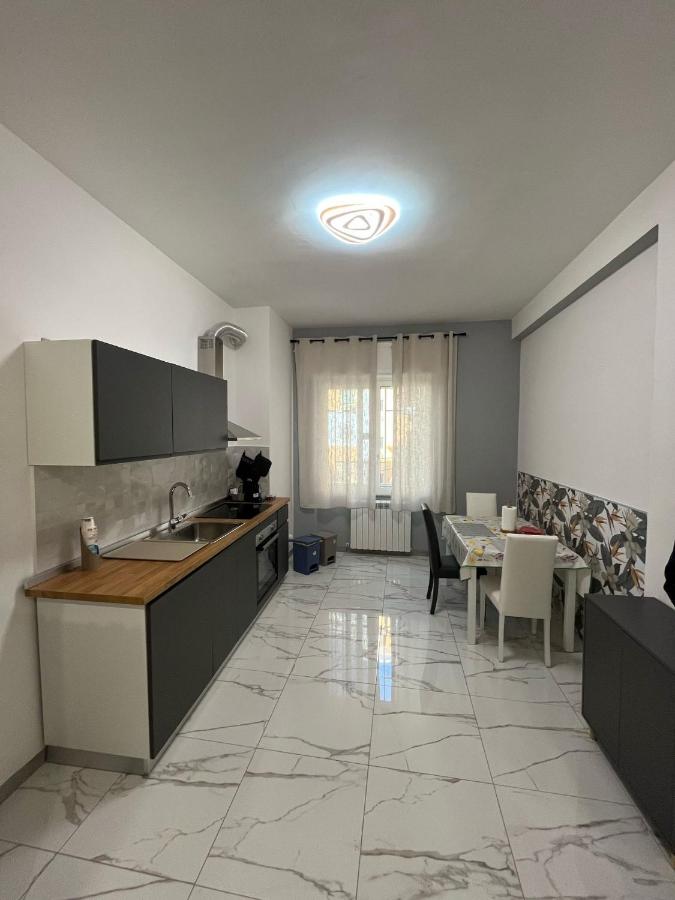 Carelli 9 apartments 3 - B&B Nápoles