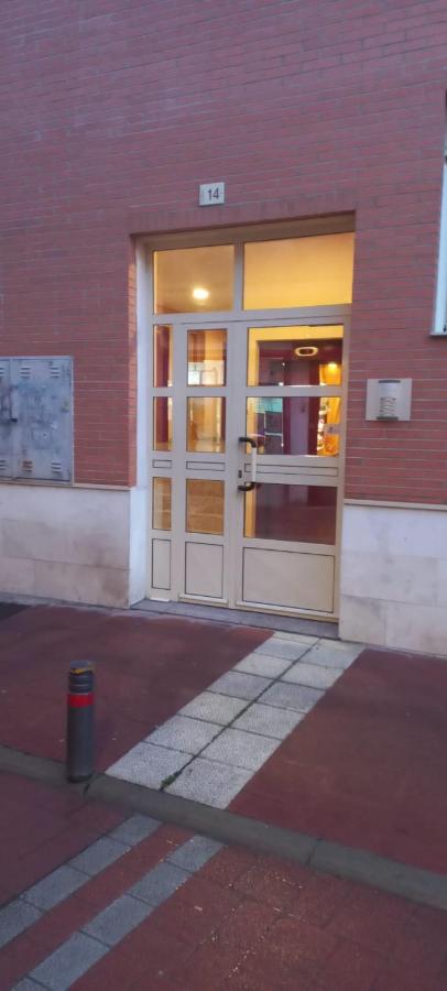 Ático con 3 dormitorios y garaje a 15 minutos de Valladolid - B&B