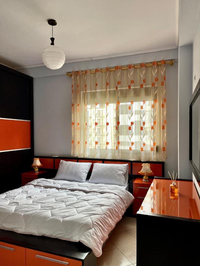 Appartamento con 2 Camere da Letto e Balcone