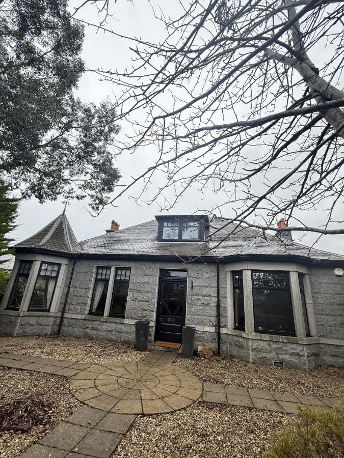Luxury 5 Bedroom Property in West End - Ferienwohnung Aberdeen