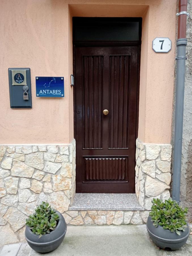 Antares - B&B Isnello