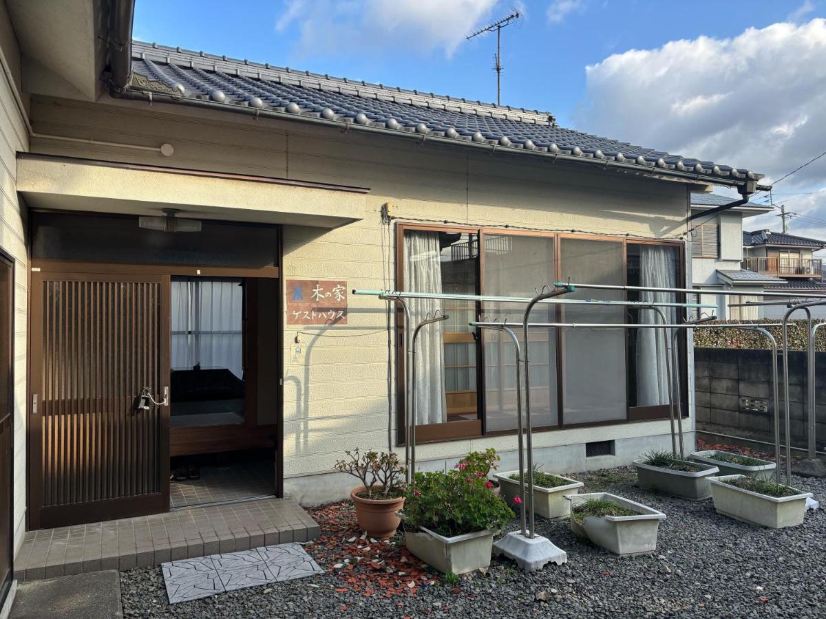 木の家ゲストハウス松山本館 - B&B