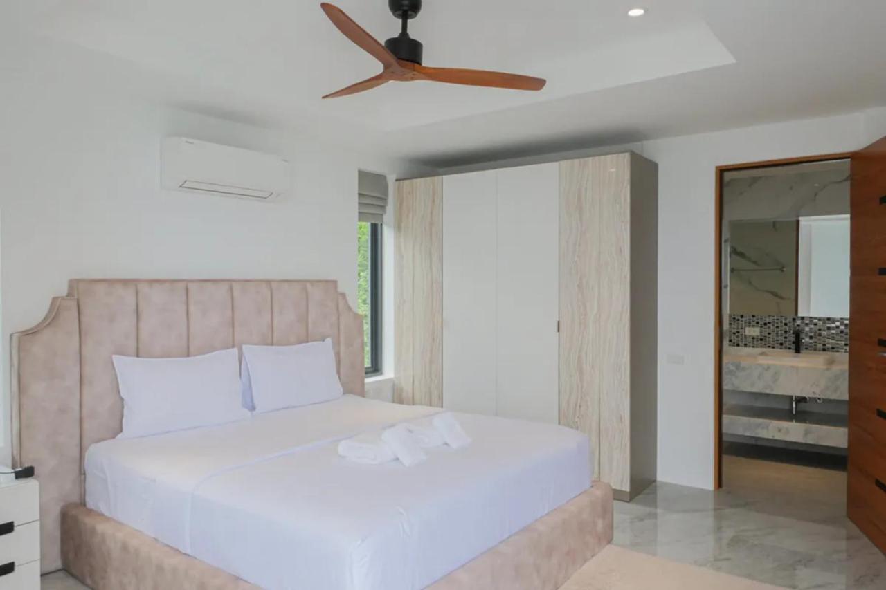 Villa with Sea View