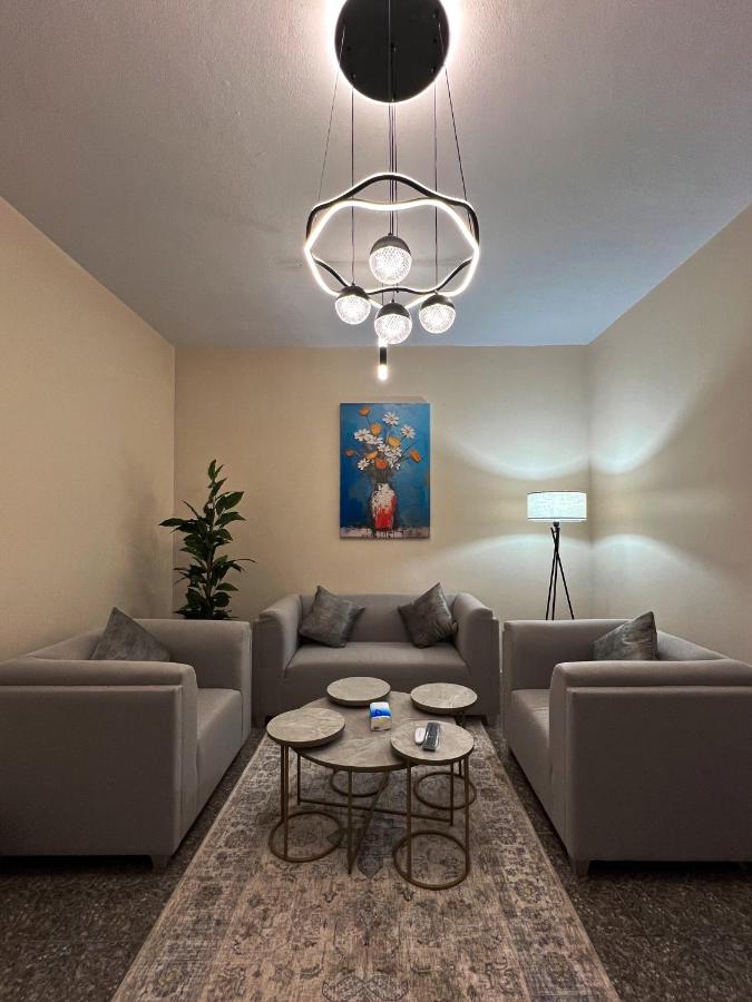 مسكن ترف 5 - Ferienwohnung Al Kharj