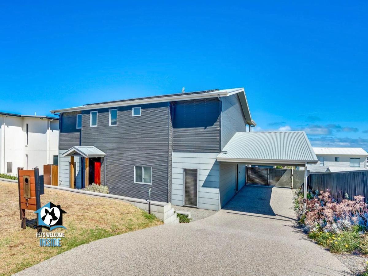 Ultimate in Middleton Coastal Style with Views Sleeps 10 - B&B