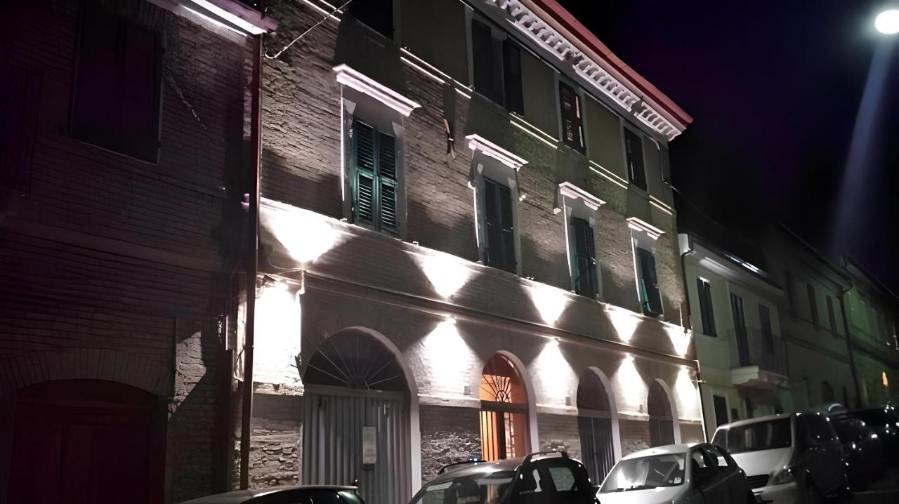 MONOLOCALI DA VINCI - Bed and Breakfast