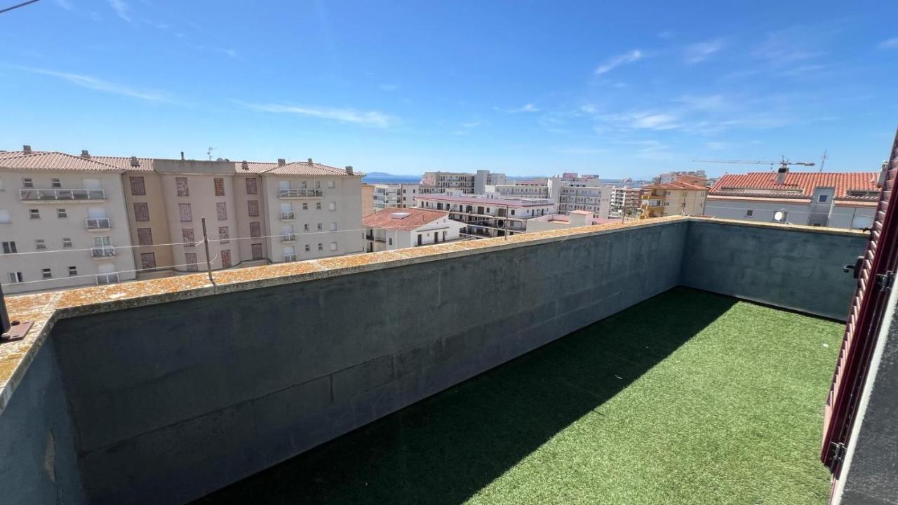 Bonito duplex vista mar AV-72 - B&B Roses