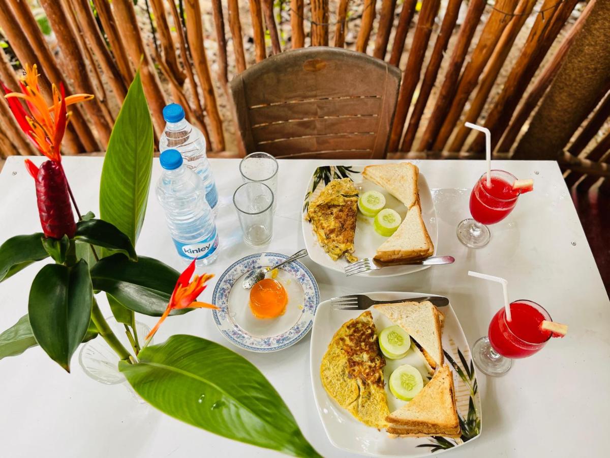 Gajaa Corido Safari Homestay - B&B Udawalawa
