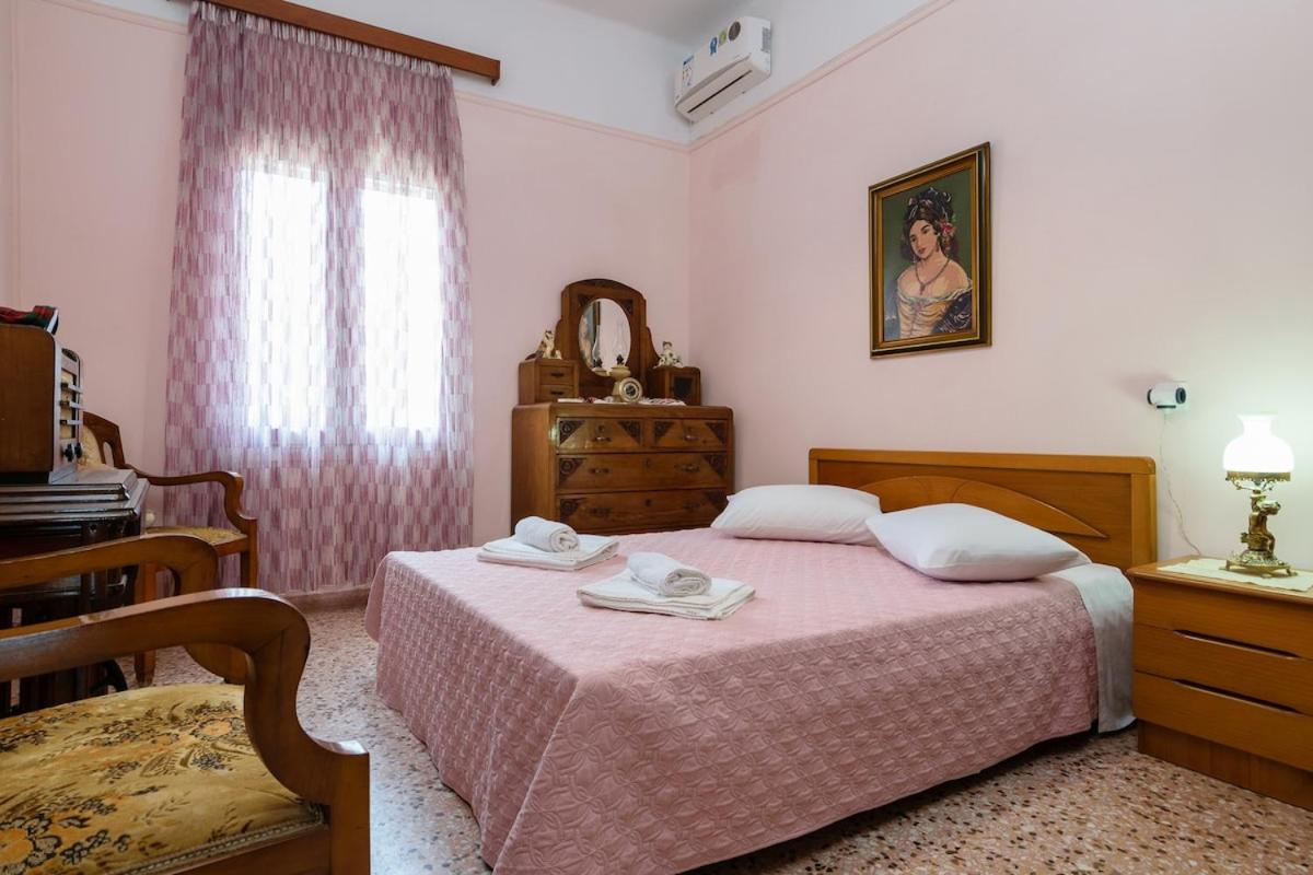 Chania Vintage Escape - sea view Gem by old port - Ferienwohnung Chania