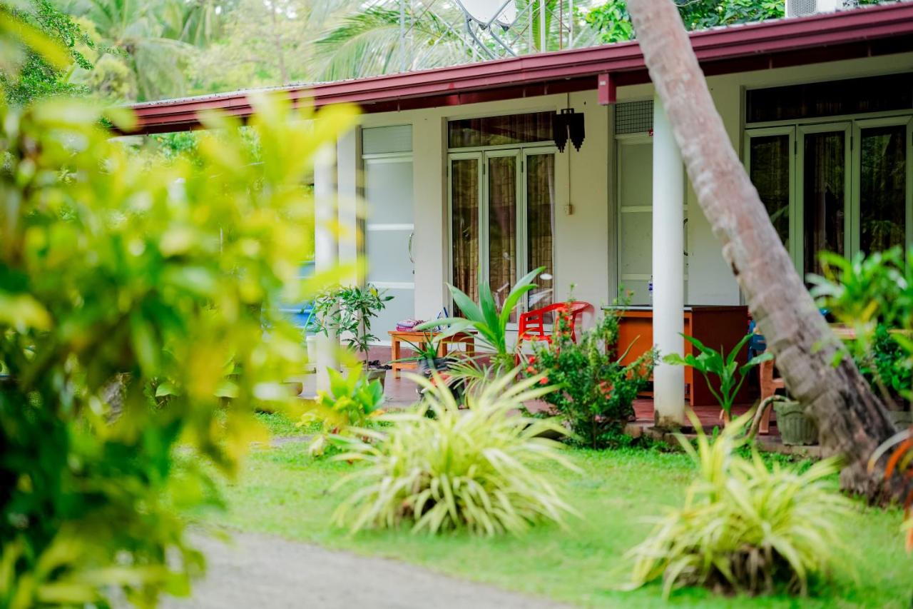 Hotel Sanjana & Restaurant - B&B