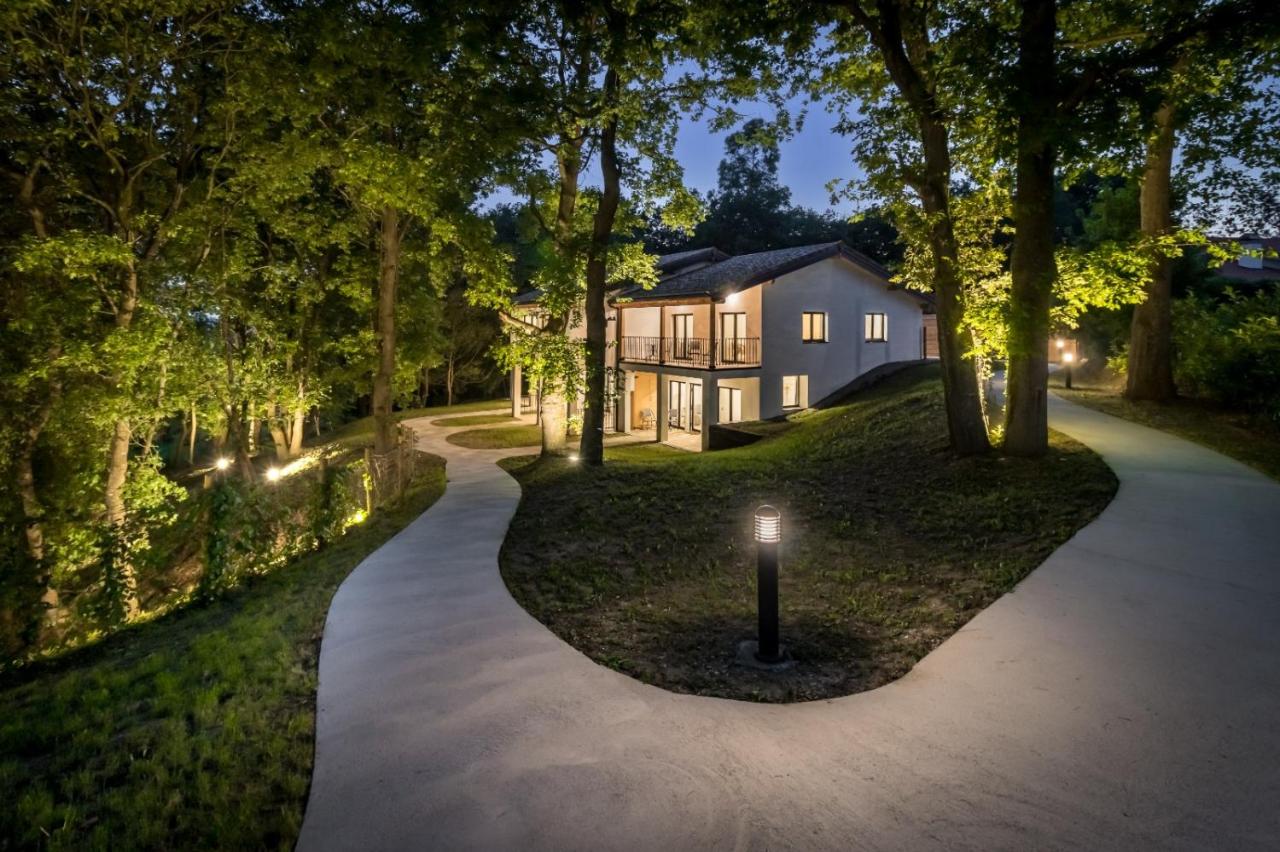 Apartamentos El Bosque De Cubas - B&B Cubas