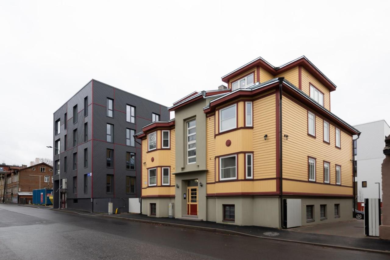 Charming 1 BR in Superb Location Free parking - Ferienwohnung