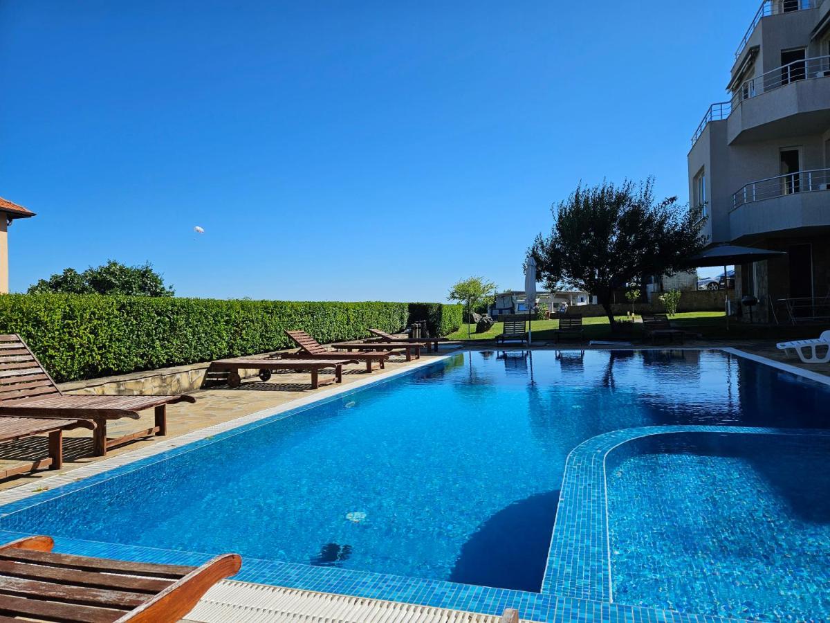 High in the Sky Apartments - Chambres d’hôtes Sozopol