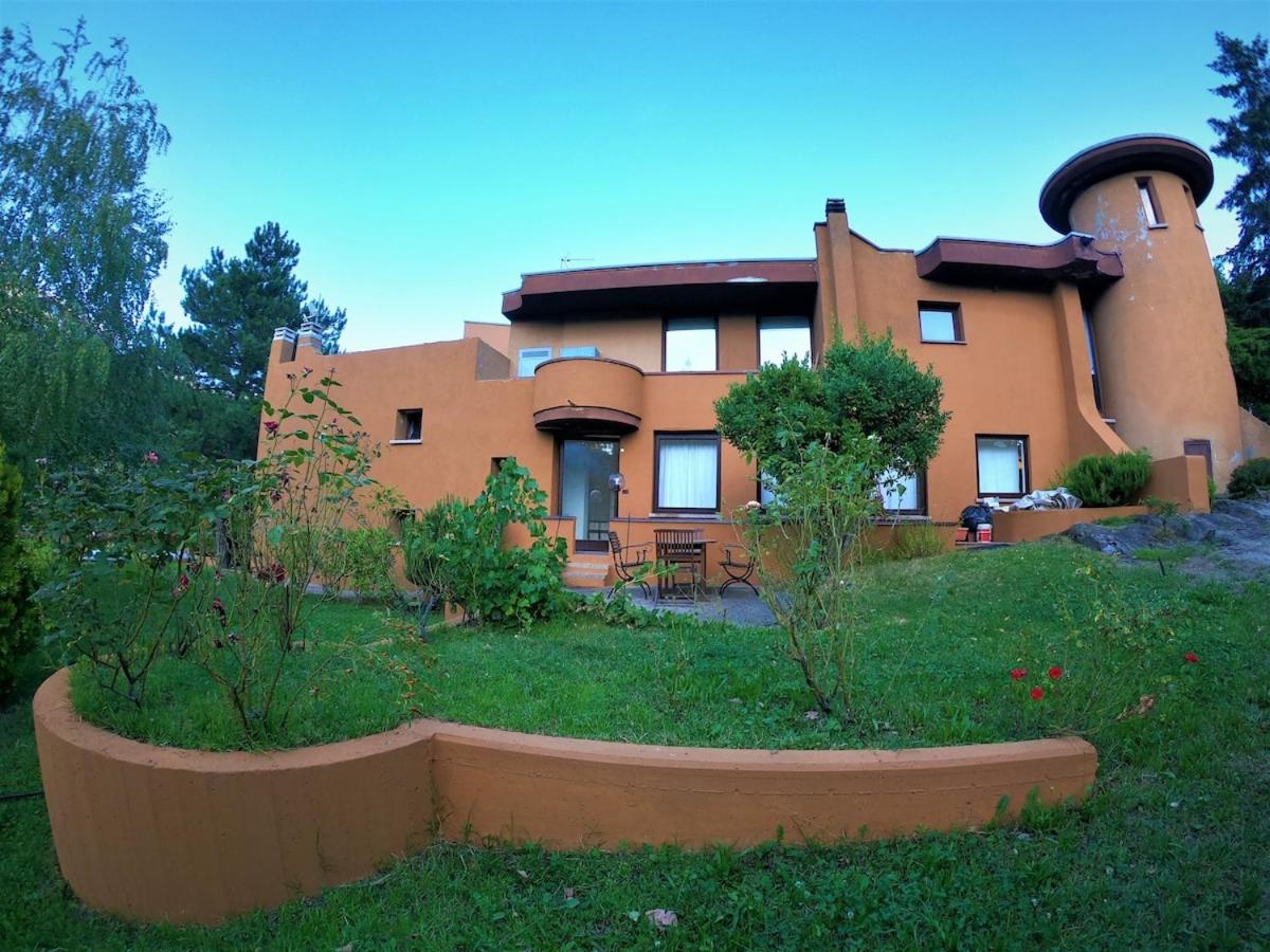 La Tana del Riccio - bilocale con giardino e Jacuzzi sulla collina di Aosta - B&B Aosta