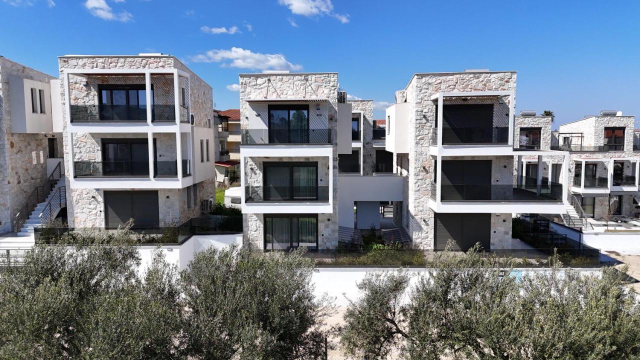 Petrino Complex Pefkohori by Halkidiki Villas - B&B Pefkochori
