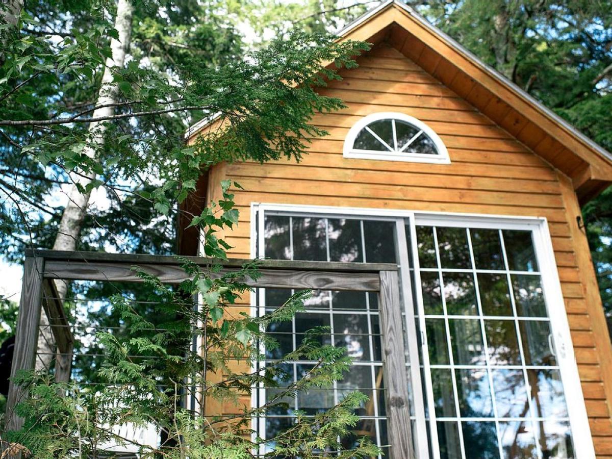 Little Diamond Island - on Private Island - B&B