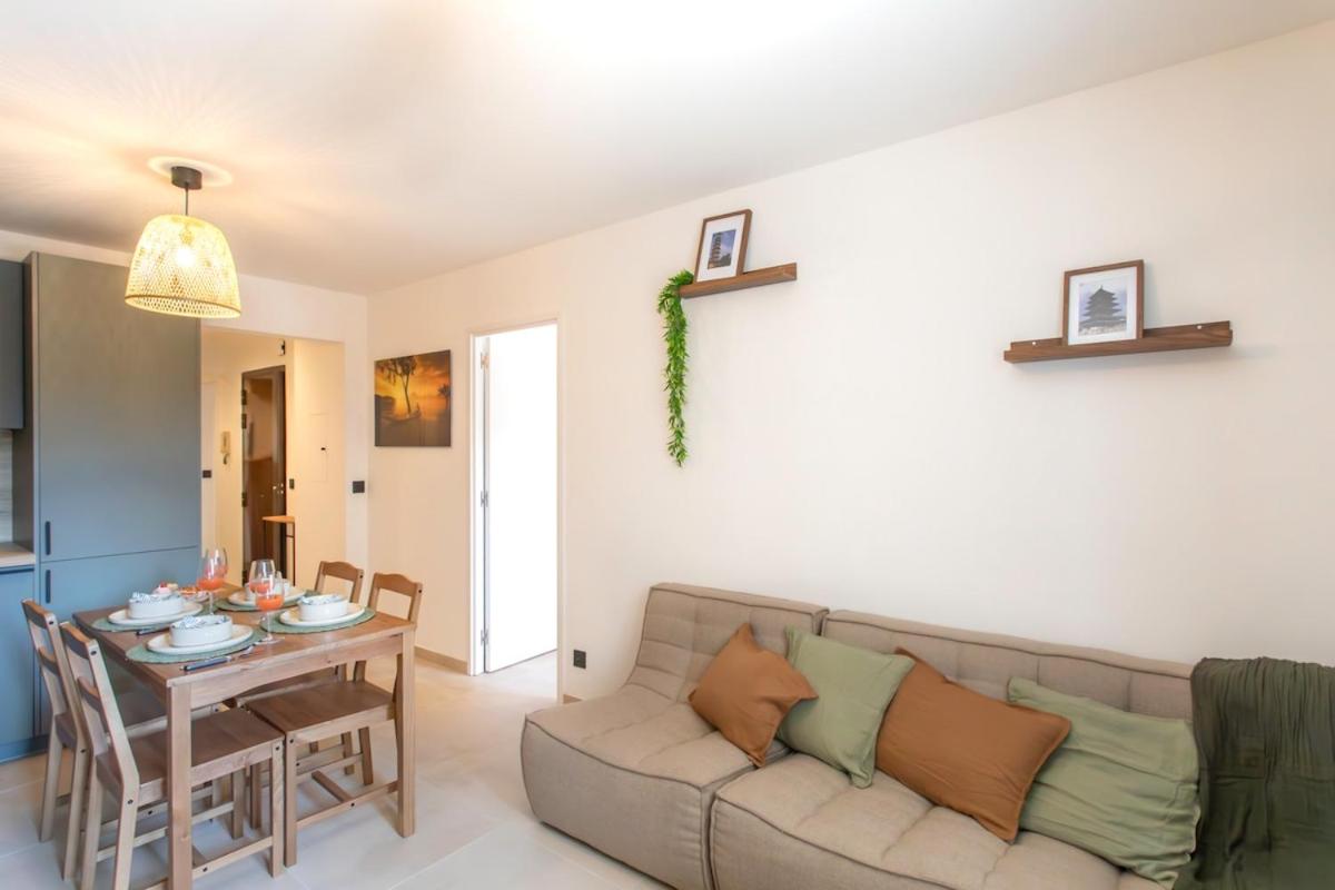 #41 Flat for 6, 3 Bdrs Parking Wifi 5mins walk Tram T1 - B&B