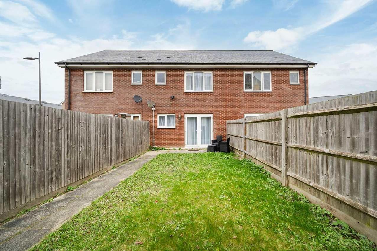 Chic House With Parking And Private Garden - B&B Northfleet