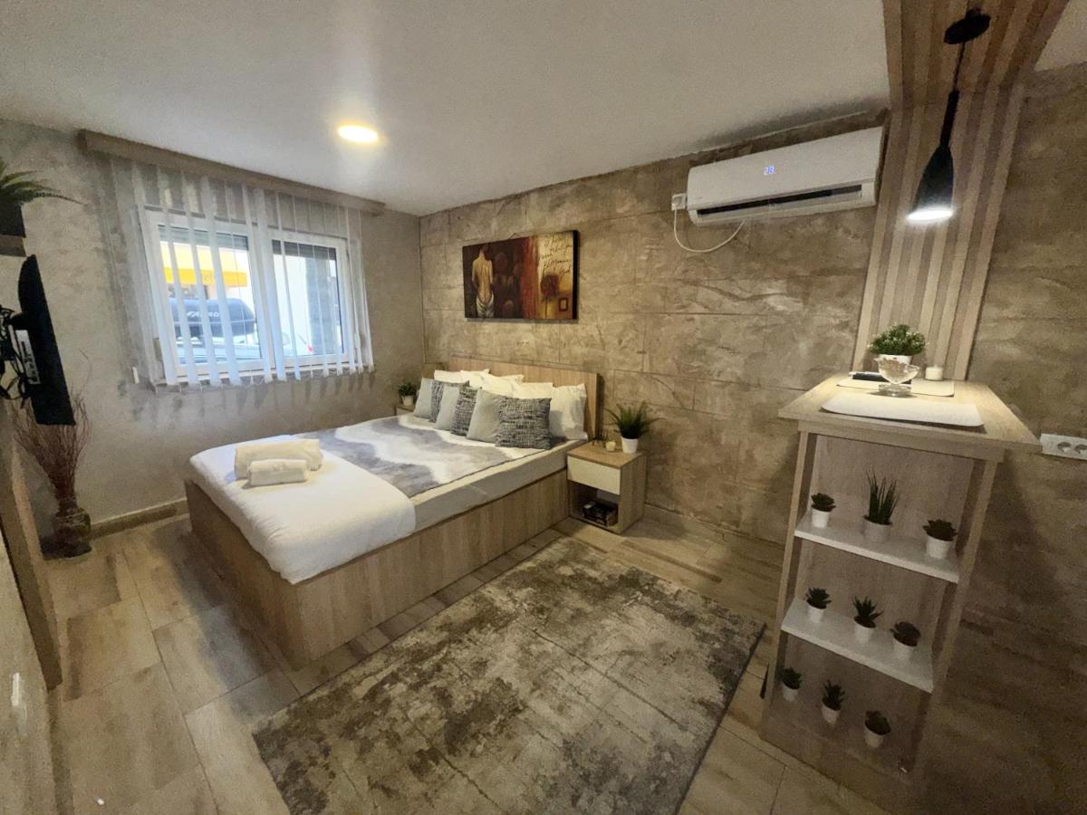 Entire Place In Zemun - B&B