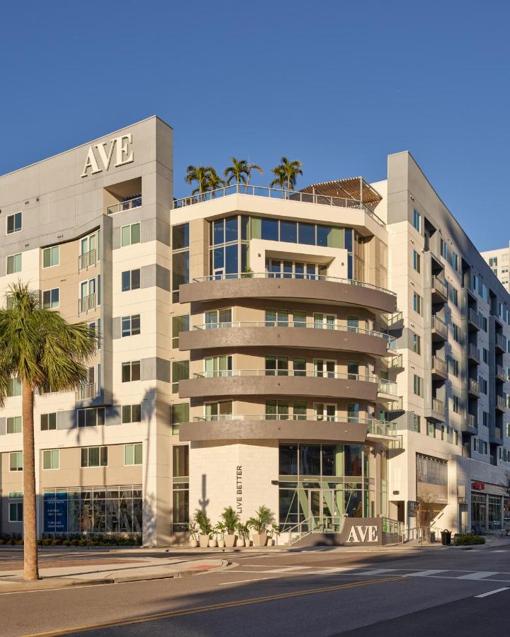 AVE Tampa Riverwalk - B&B